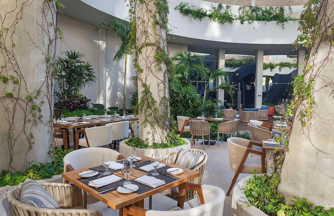 Hilton Garden Inn Cancun Airport-1