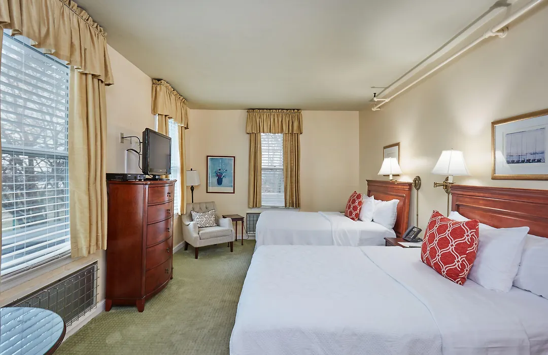 The Inn At Longshore-1