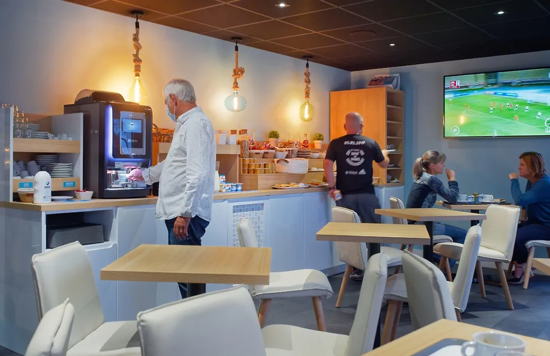 Kyriad DIRECT Saint Brieuc - Parc des Expositions-1