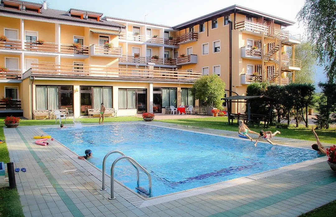 Hotel Dolomiti-1