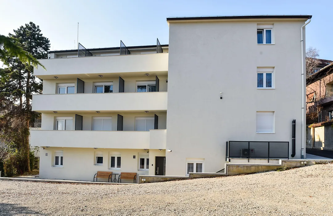 Rooms At Zajceva 34-1