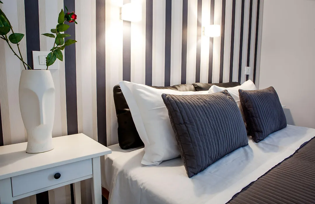 Venere Rooms-1
