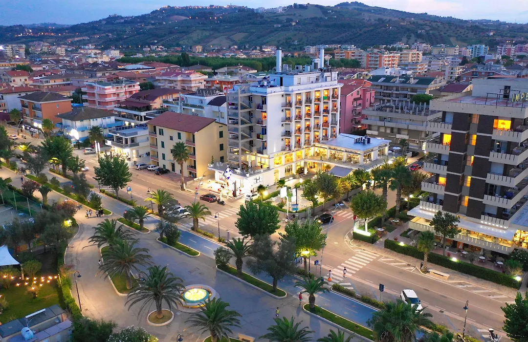 Hotel Excelsior-1