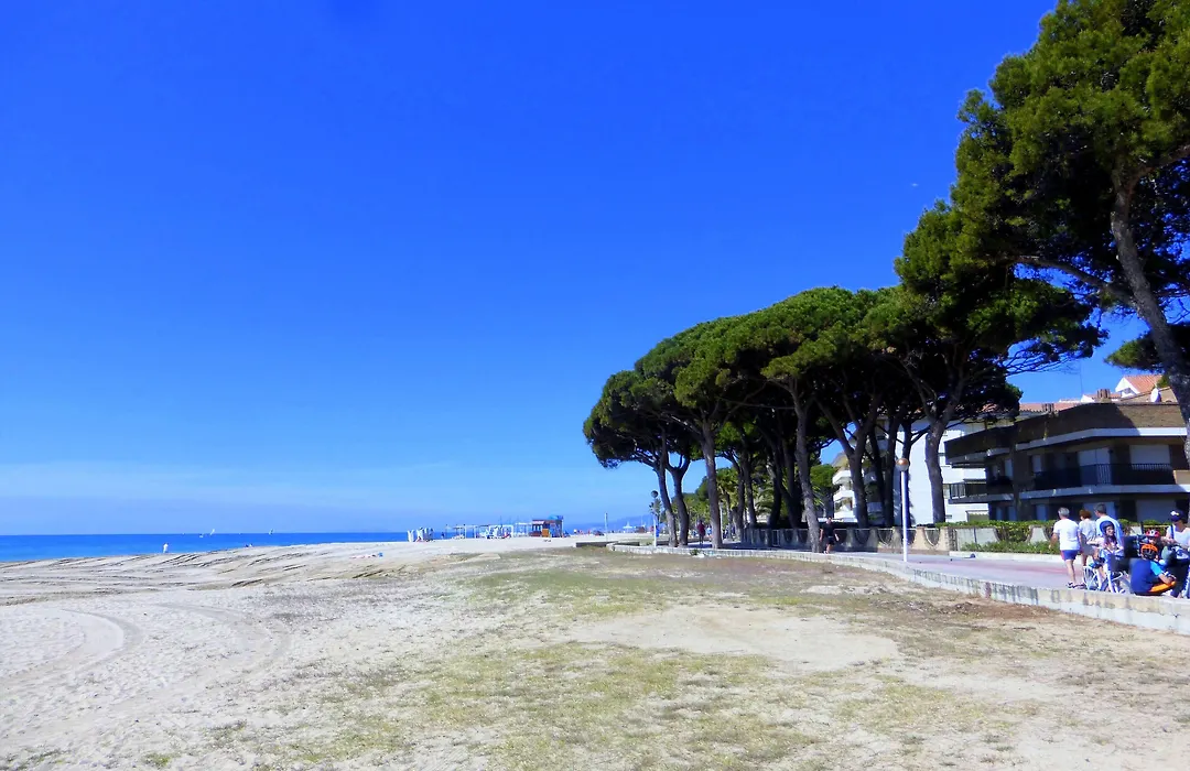 Apartamentos Pins Marina Cambrils-1