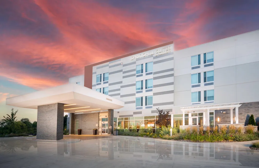 Springhill Suites By Marriott Kenosha-1