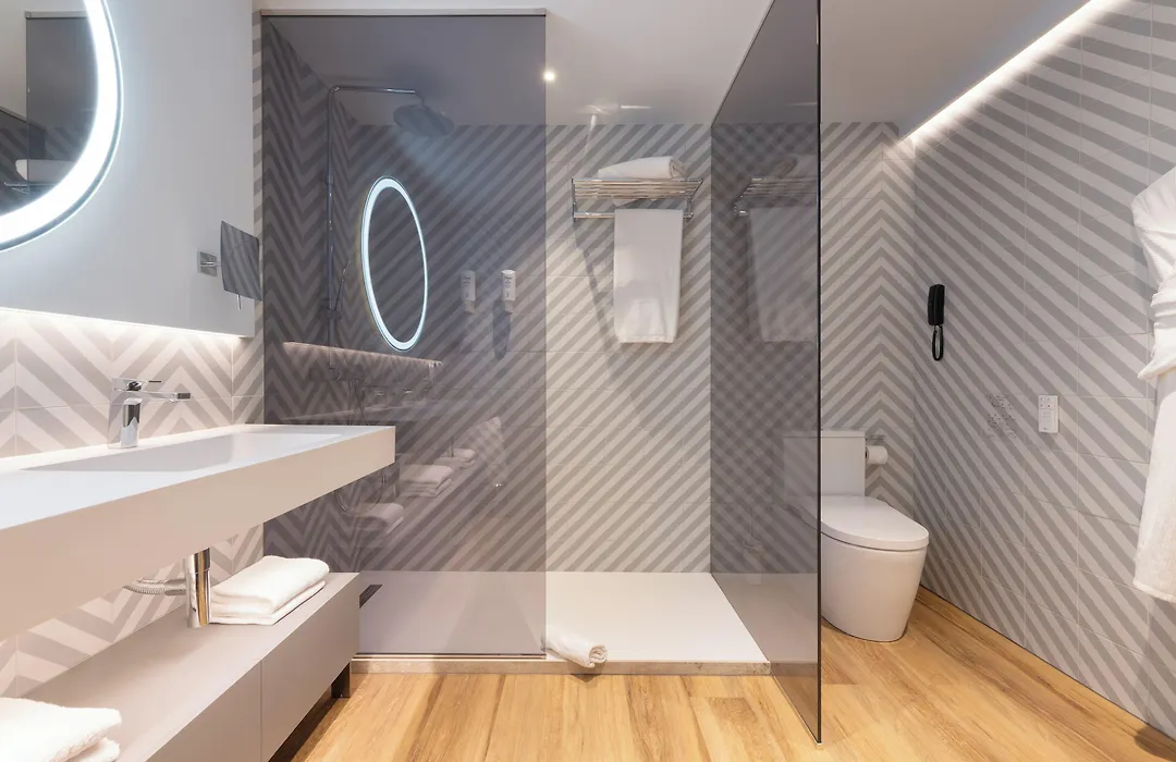 Suites Plaza Hotel & Wellness-1