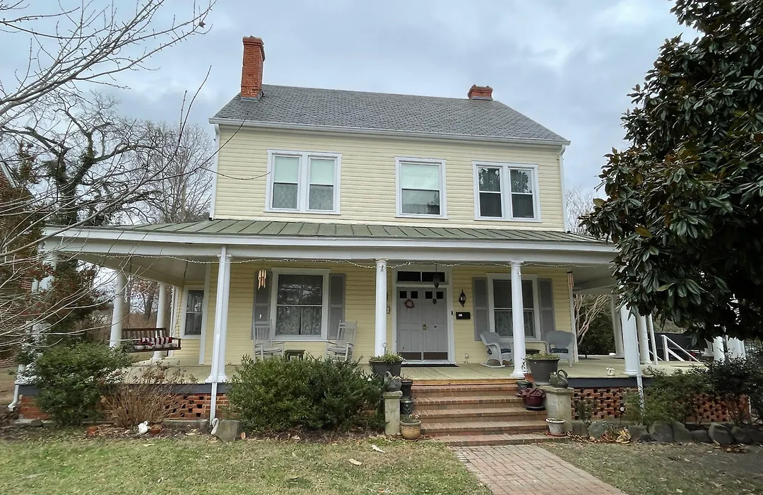 The Grey Swan Inn Llc-1