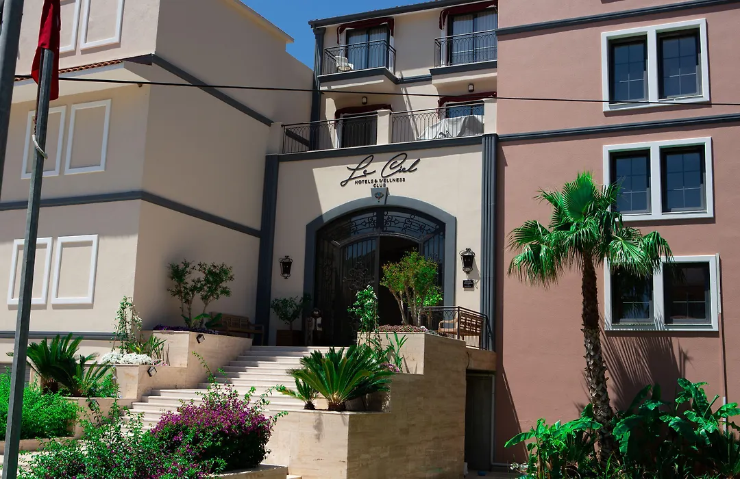 Le Ciel Hotels & Wellness Club-1