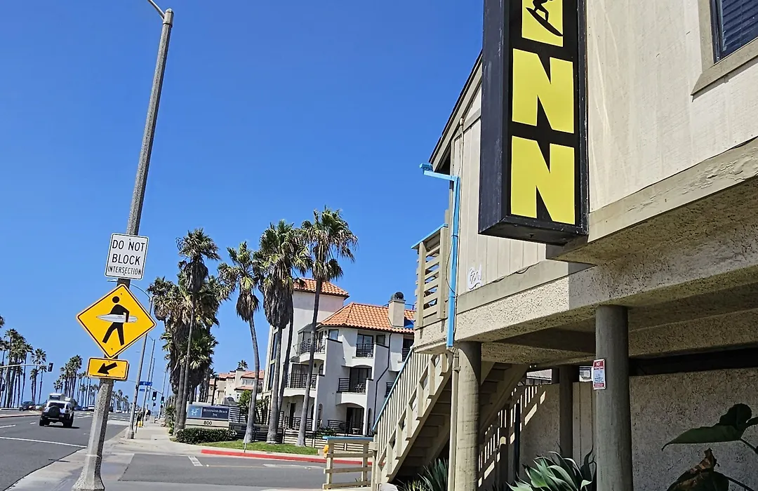 Huntington Surf Inn-1