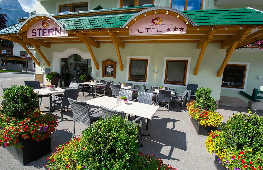 Hotel Stern-1