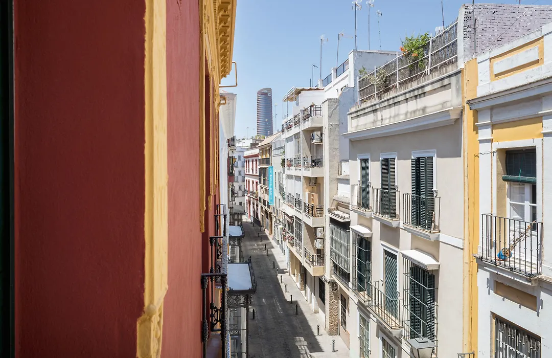 Honest Sevilla Hotel-1