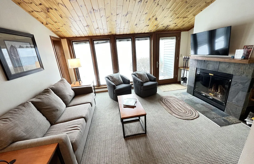 Bluefin Bay On Lake Superior-1
