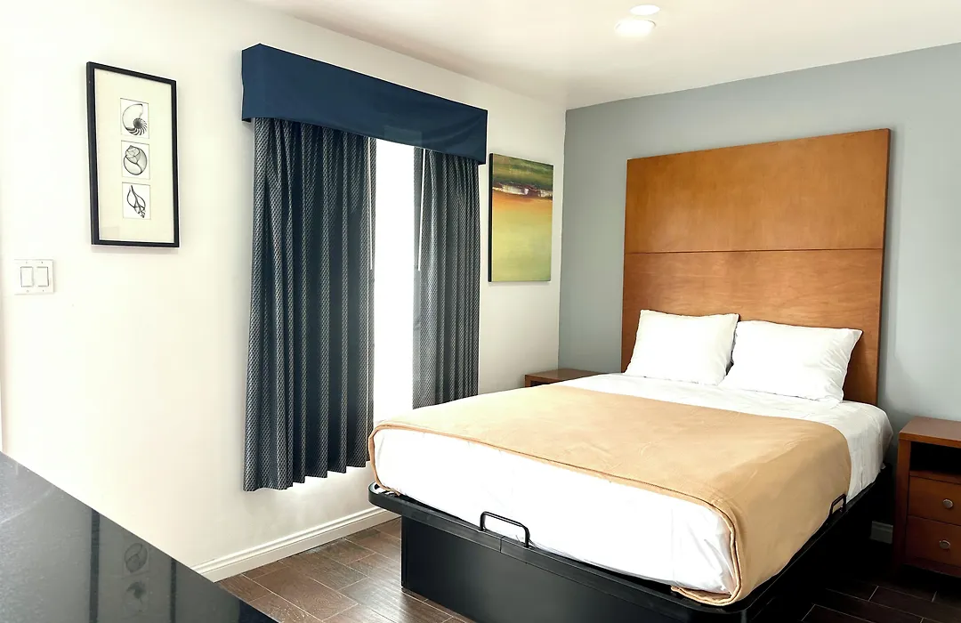 Oceanside Inn & Suites-1