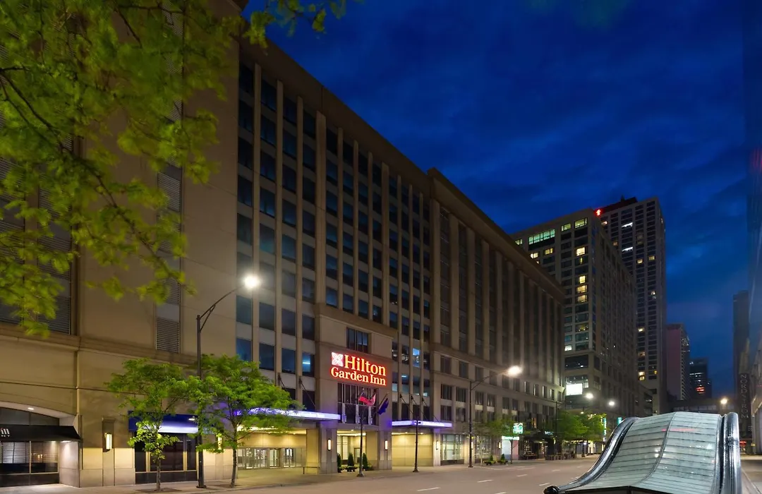 Hilton Garden Inn Chicago Downtown/Magnificent Mile-1
