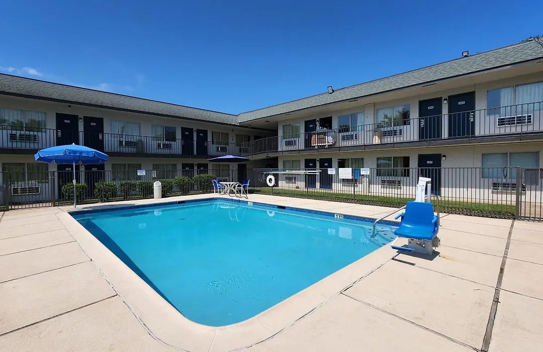 Motel 6-Conroe, Tx-1
