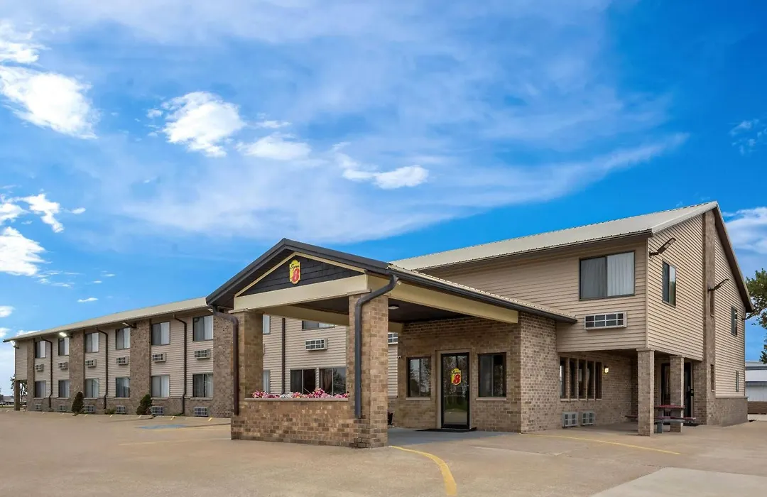 Super 8 By Wyndham Jefferson-1