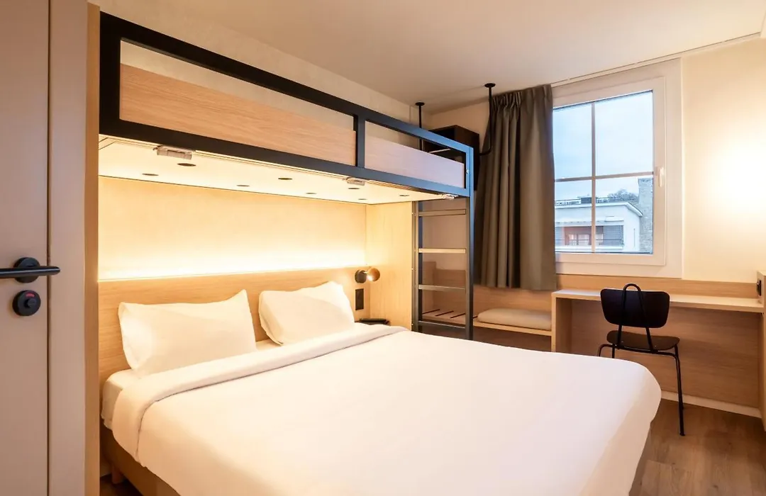 Kyriad Eco - Suresnes - La Defense-1