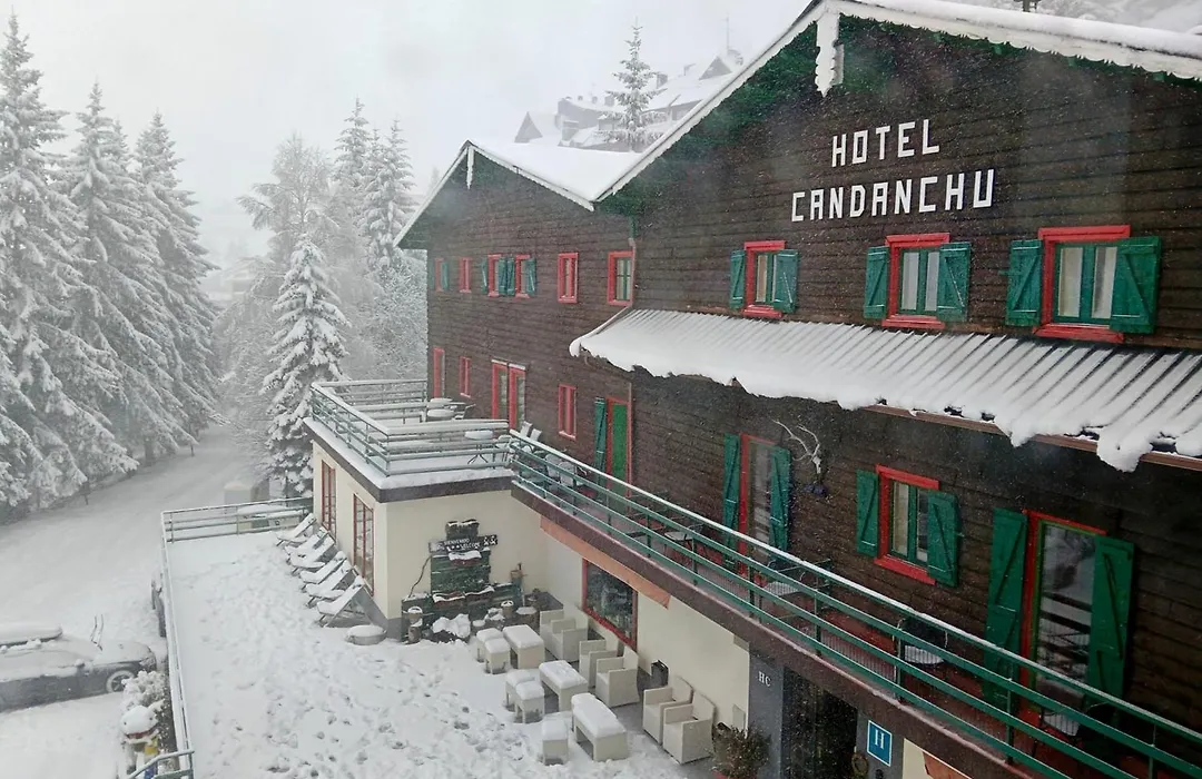 Snö Hotel Candanchú-1