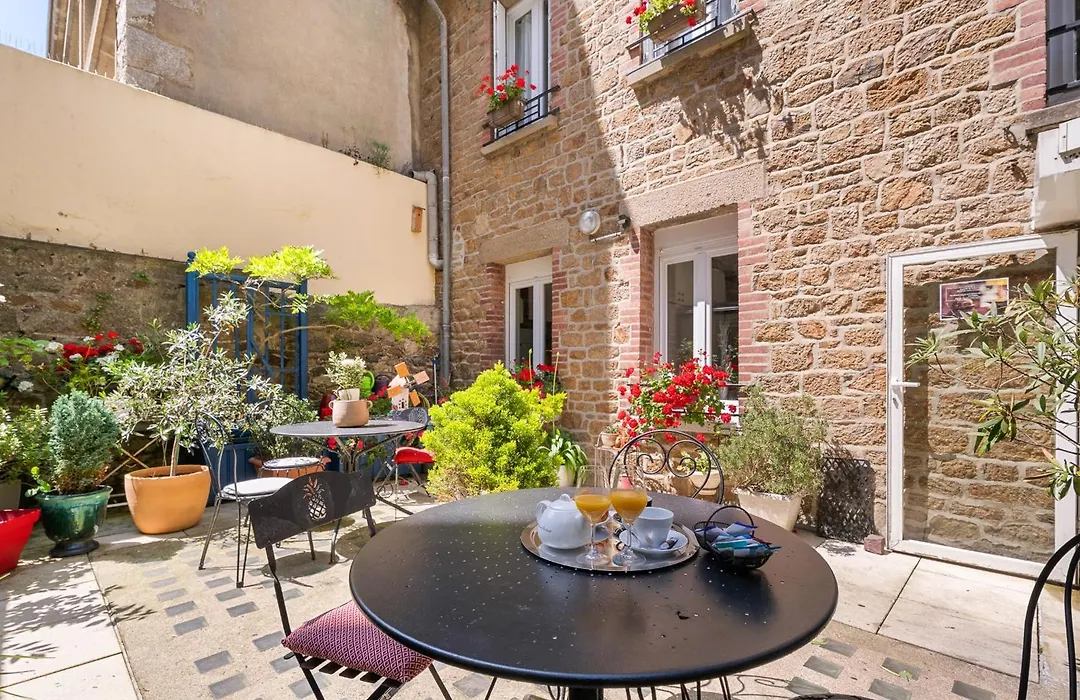 Quic En Groigne-1
