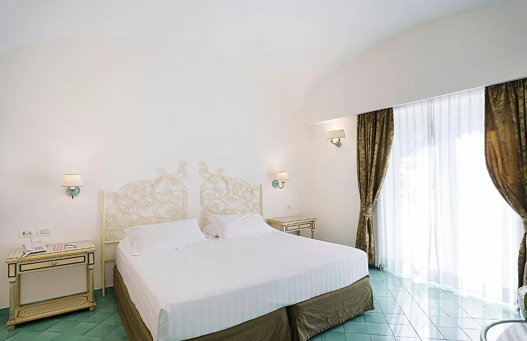 Grand Hotel Il Moresco-1