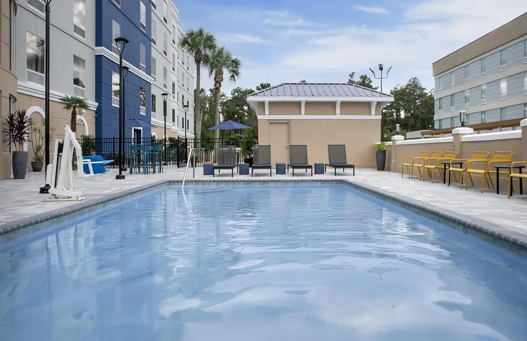Hampton Inn & Suites Lake City-1