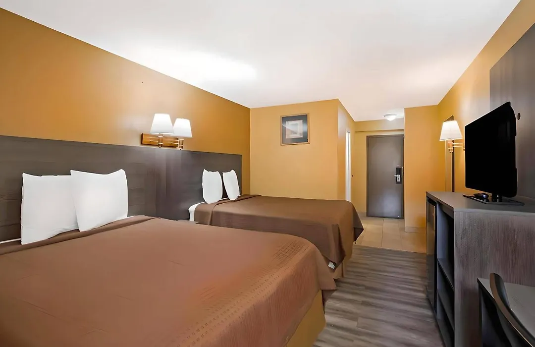 Econo Lodge Allentown North-1
