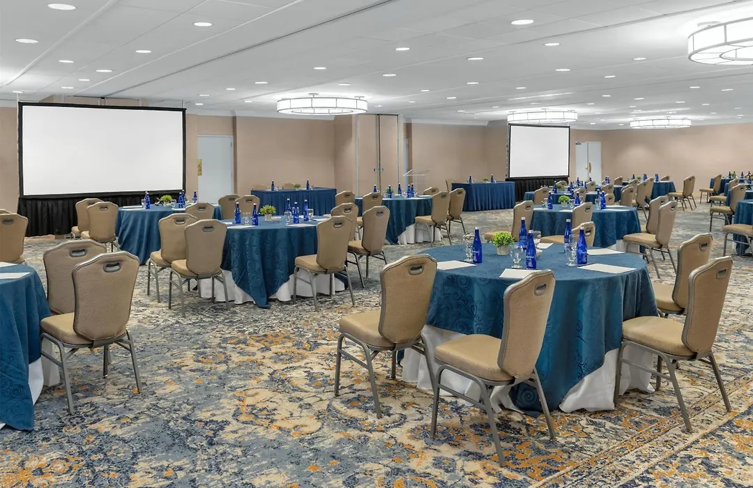 Doubletree By Hilton Mclean Tysons-1