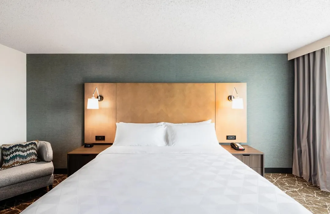 Holiday Inn Newark International Airport-1