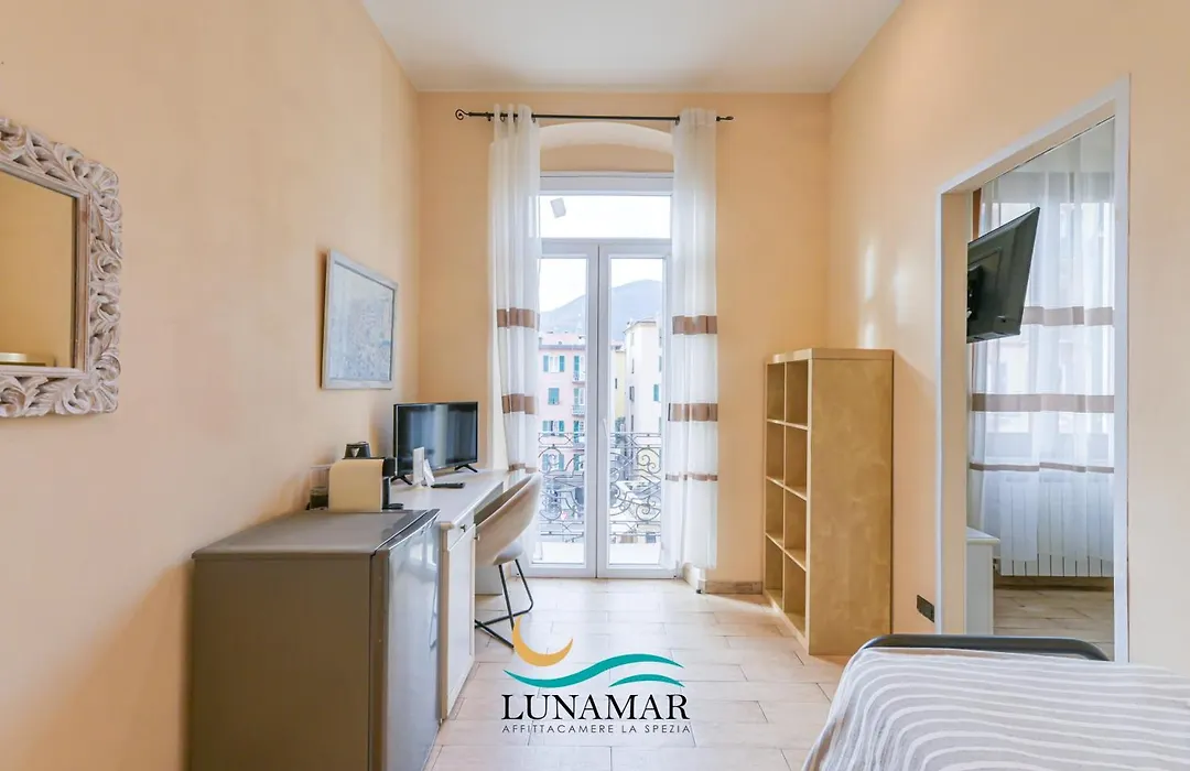 Affittacamere Lunamar-1