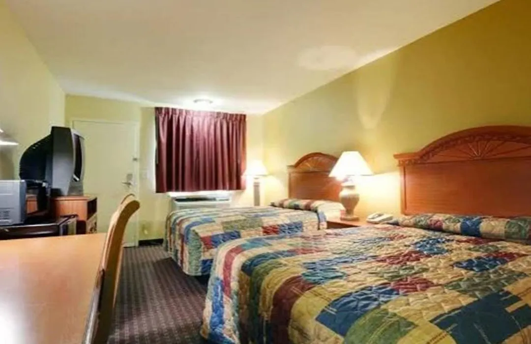 Americas Best Value Inn Yukon-1