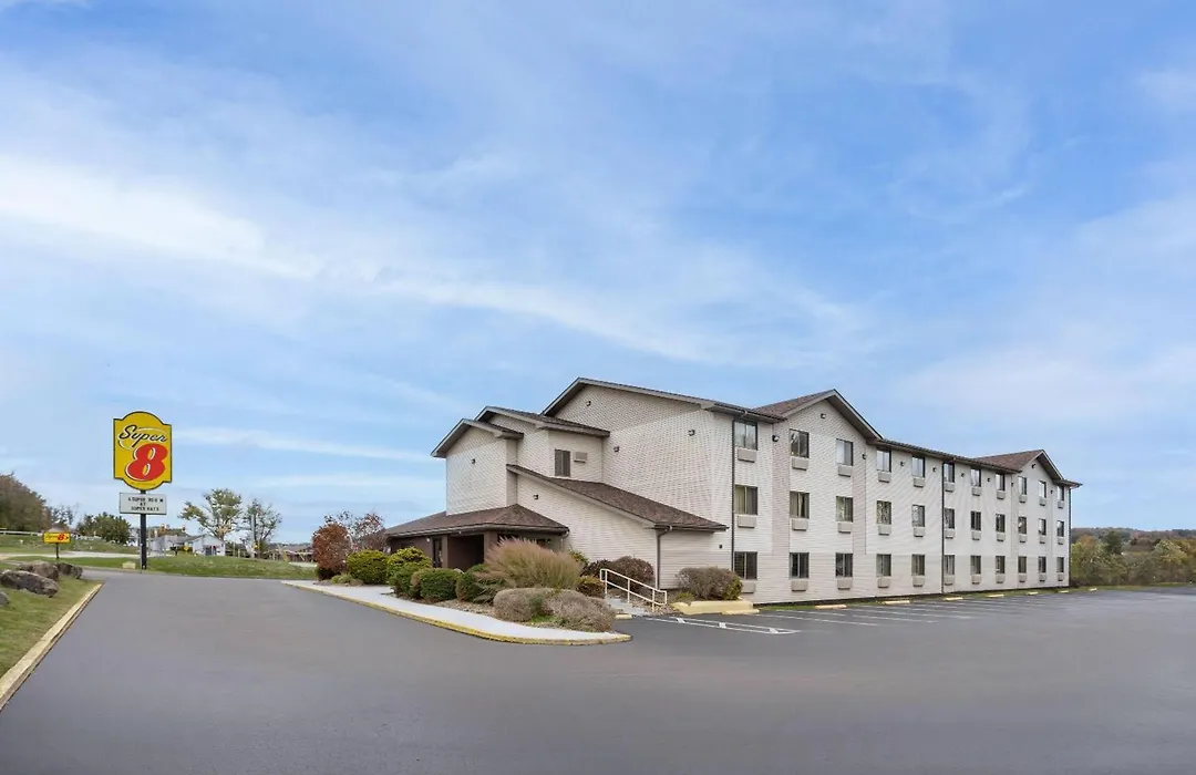 Super 8 By Wyndham New Stanton-1