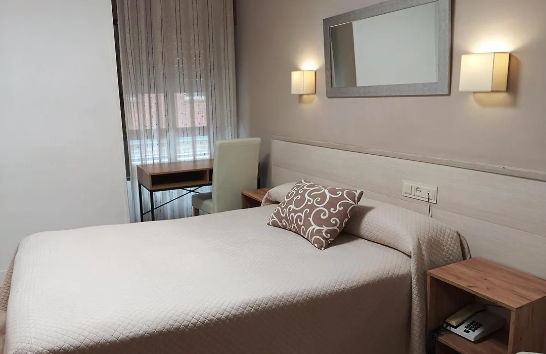 Hostal Atienzar-1