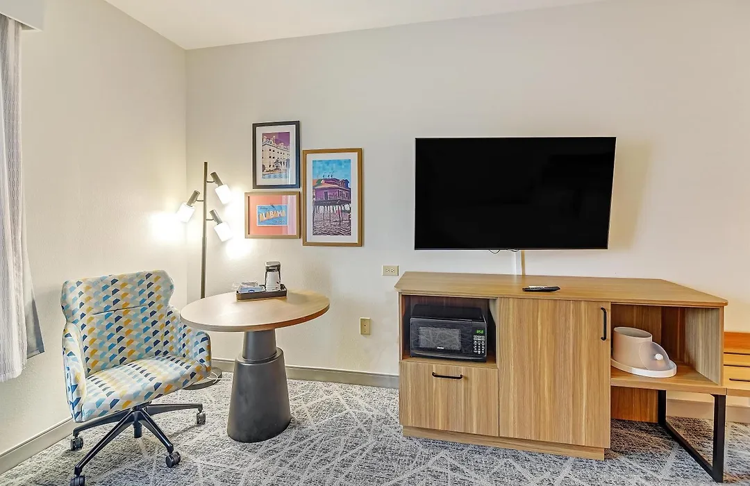 Hampton Inn Foley-1