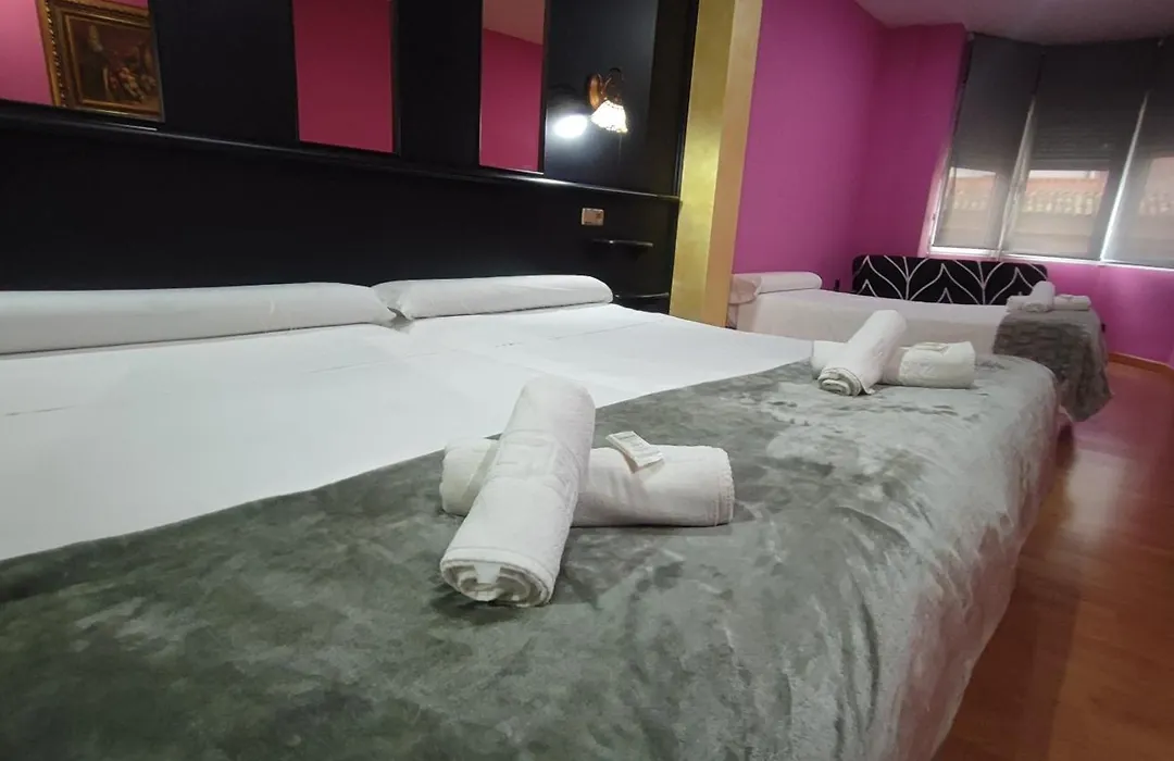 Hotel Aro'S-1