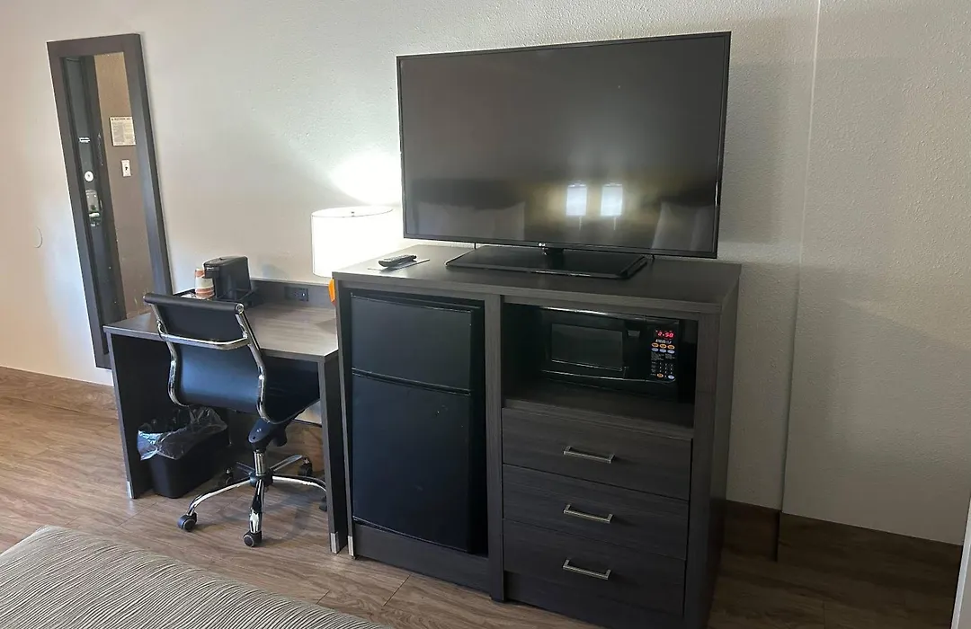 Quality Inn Forsyth Near Ga Public Safety Training Center-1