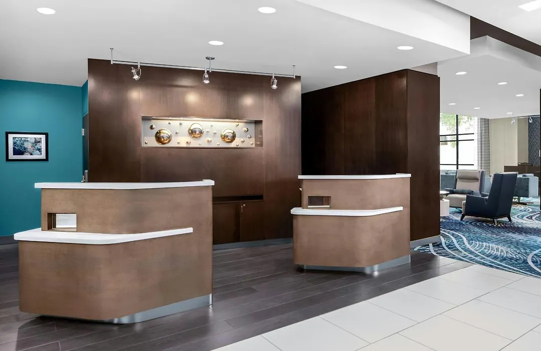 Courtyard By Marriott Wilmington Downtown/Historic District-1