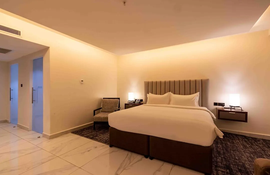 Palms By Eagles Airport City-1