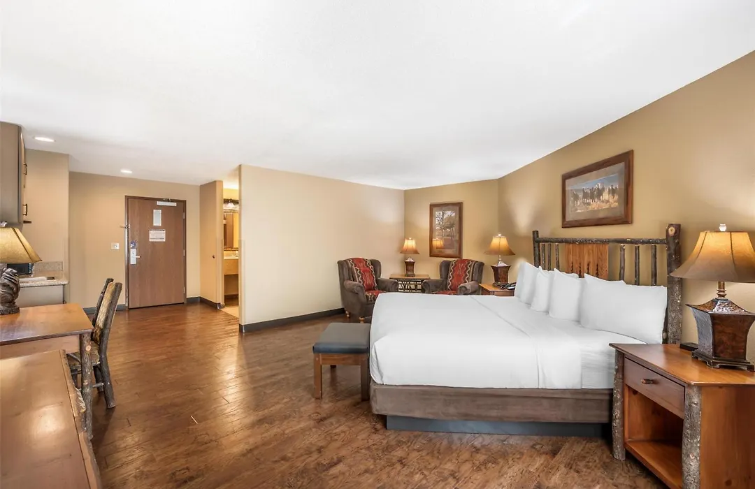 Best Western Plus Kelly Inn & Suites-1