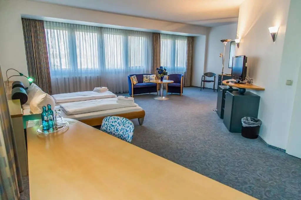 Seepark Hotel am Wandlitzsee-1