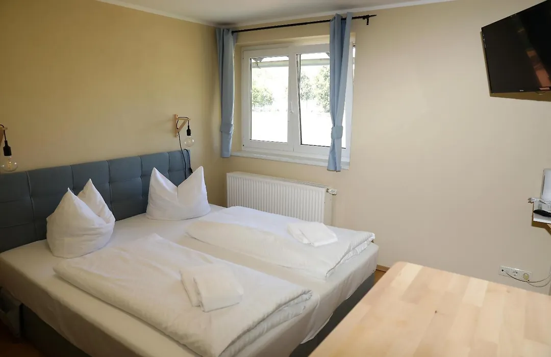 Pension Elfmeter-1