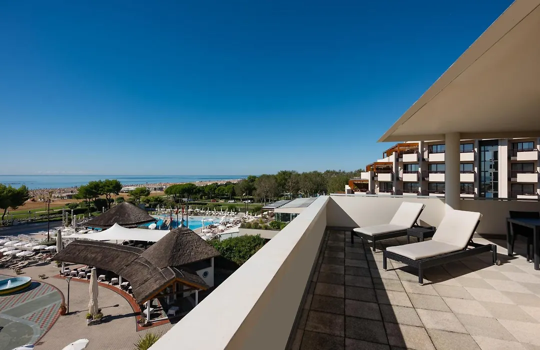 Aparthotel Holiday-1
