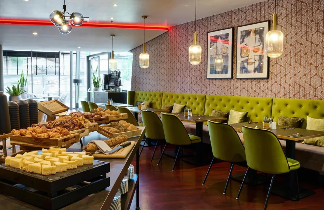 Leonardo Hotel Esslingen-1