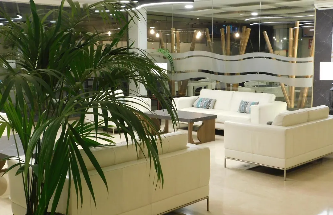 Hotel Colon Rambla-1