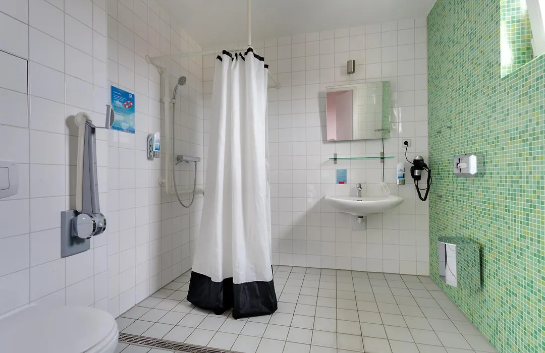 MEININGER Hotel Berlin Alexanderplatz-1