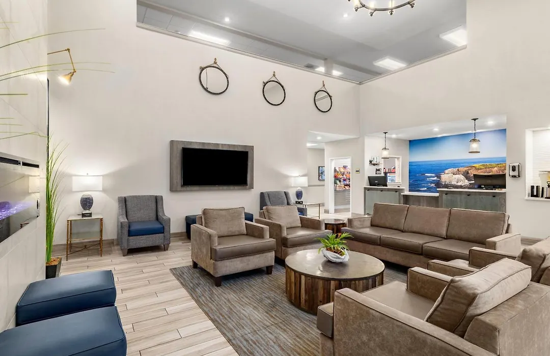 La Quinta By Wyndham Newport-1