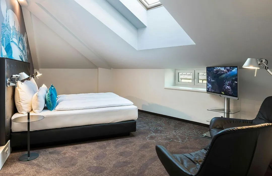 Motel One Basel-1