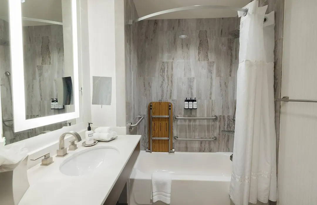 Voco Hotel Napoleon Memphis By Ihg-1