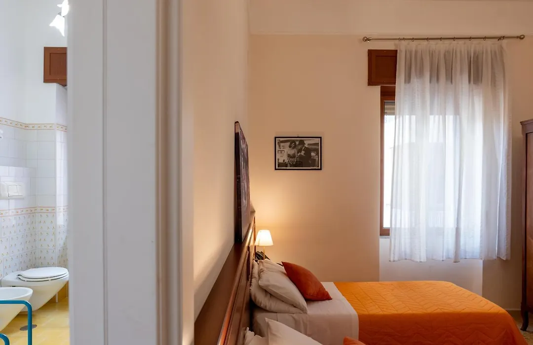 Vittoria Guest House Battipaglia-1