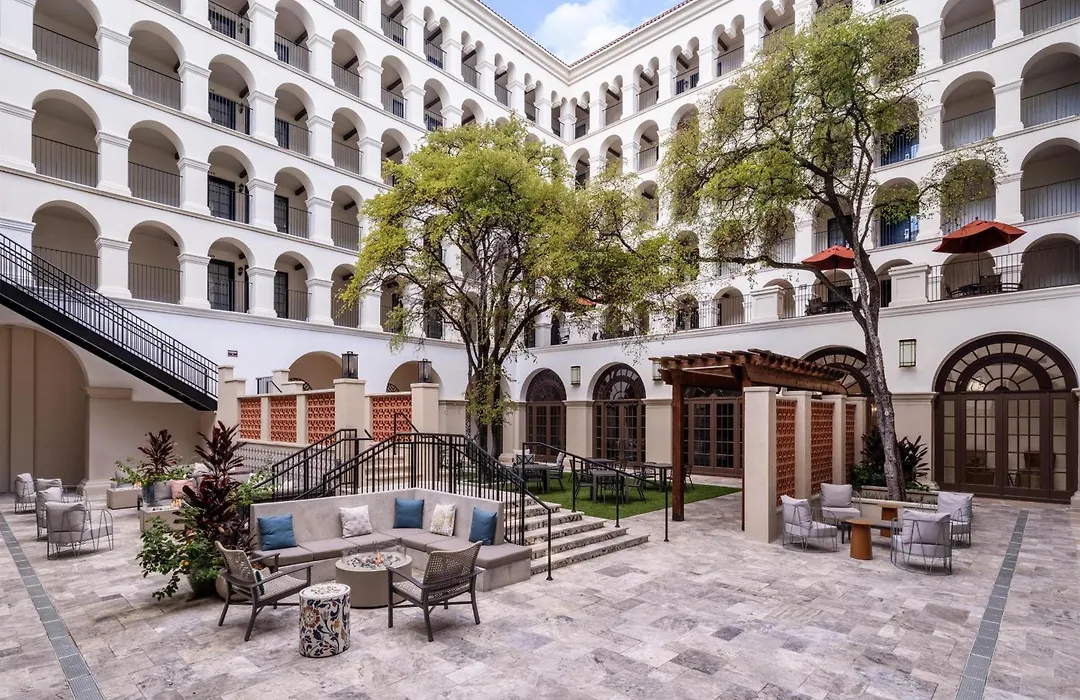 Doubletree By Hilton Austin-1