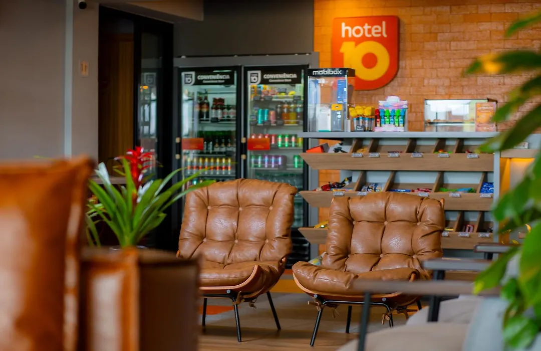 Hotel 10 Curitiba-1